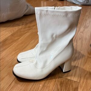 White Go Go 70’s Ankle Boots